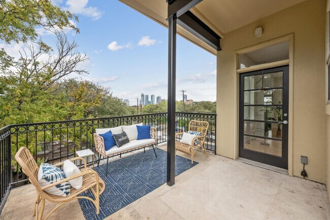 Building Photo - Stunning Condo For Lease off South 1st ST ...