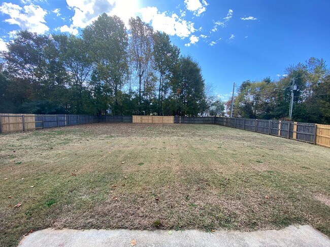 Building Photo - Available For Immediate Move-In!