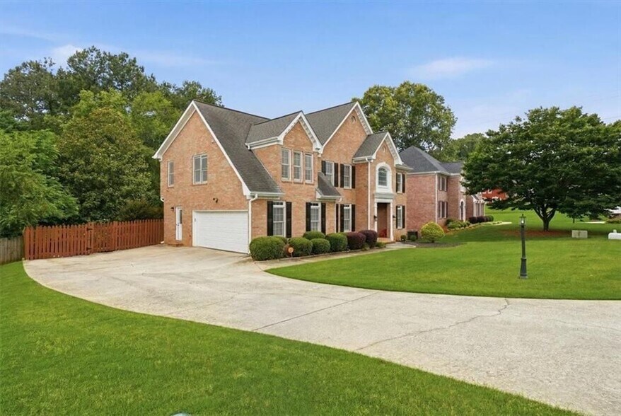 Building Photo - 2785 Shoemaker Ln