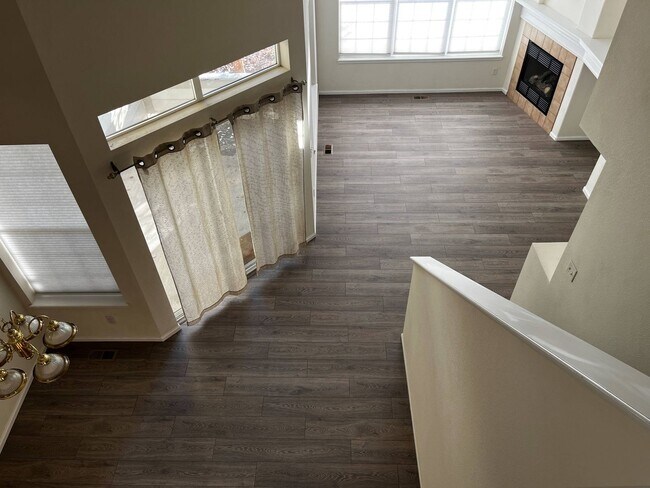 Building Photo - Spacious Townhouse Available in Lafayette