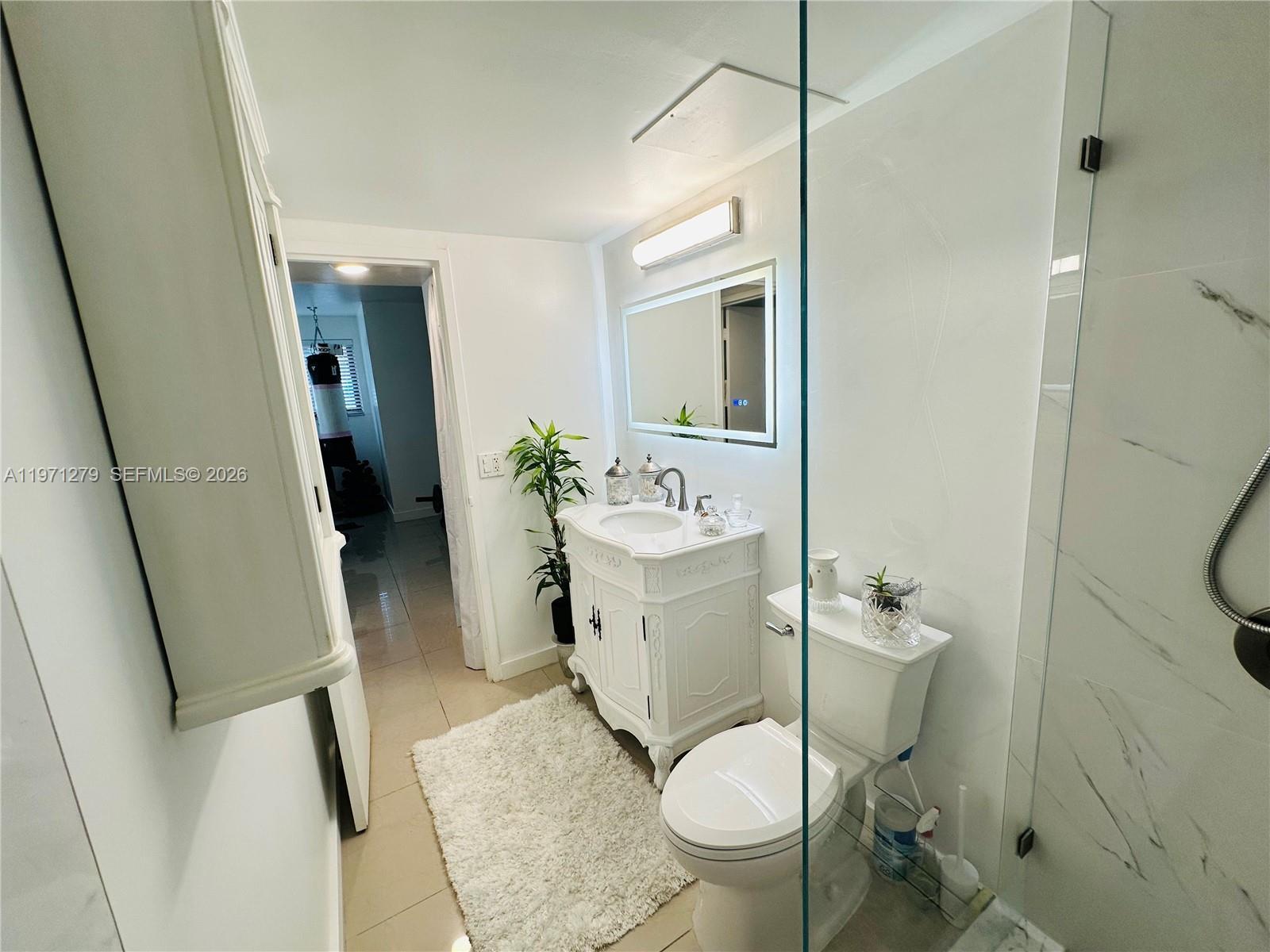 Building Photo - 301 Golden Isles Dr