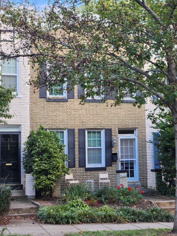 Building Photo - 2103 37th St NW