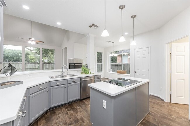 Building Photo - 5026 Bellmead Dr