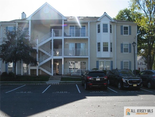 Primary Photo - 152 Darwin Ln