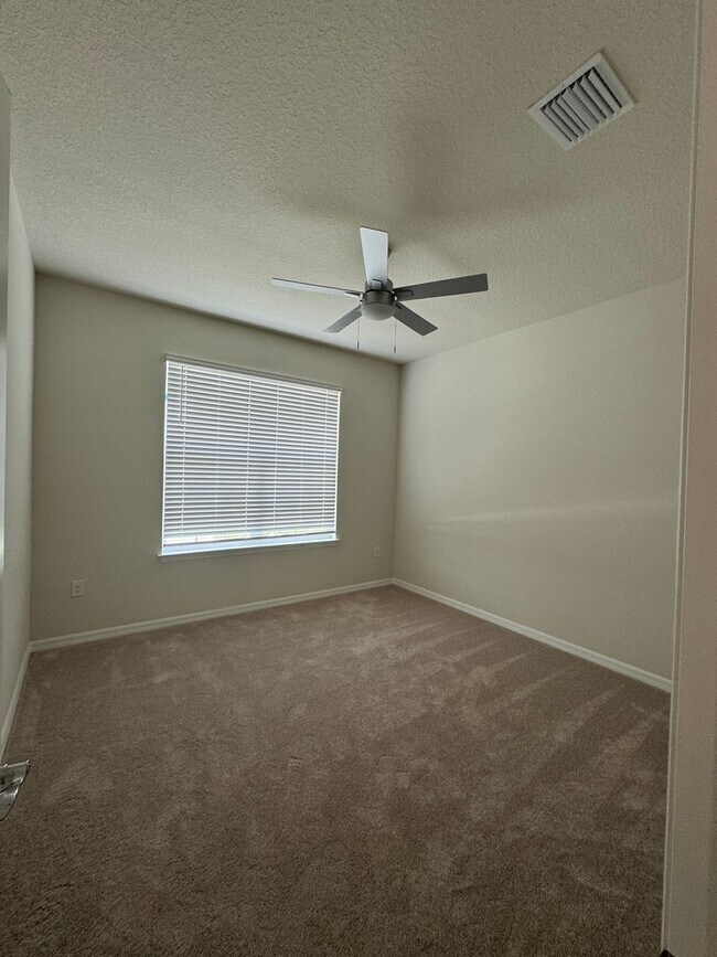 Building Photo - 5555 Settlingstone Ln