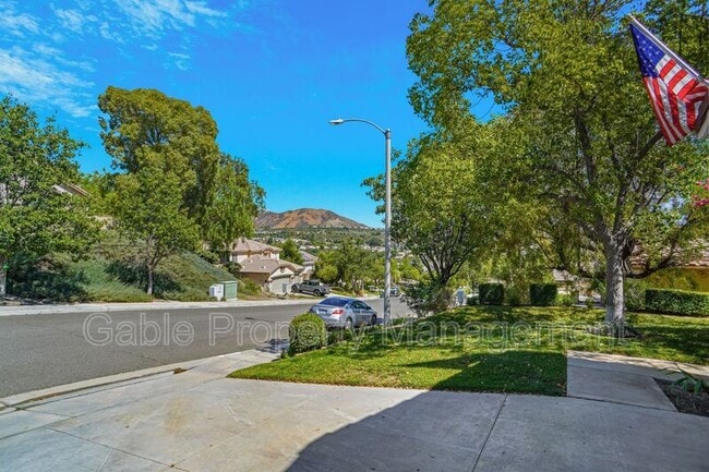 Building Photo - 22922 Boxwood Ln
