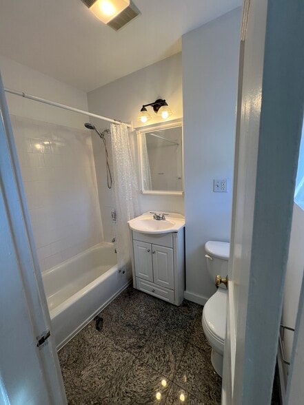 Building Photo - 38 Hemenway St