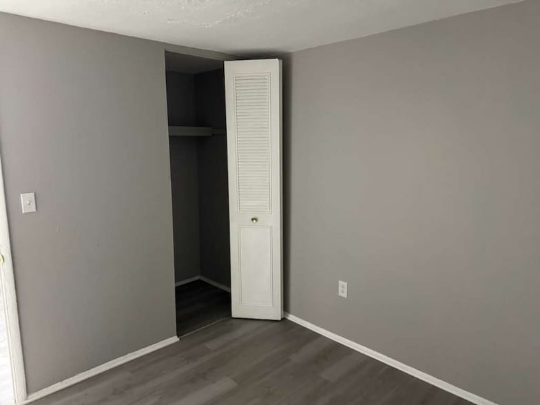 Building Photo - 13540 Superior Rd