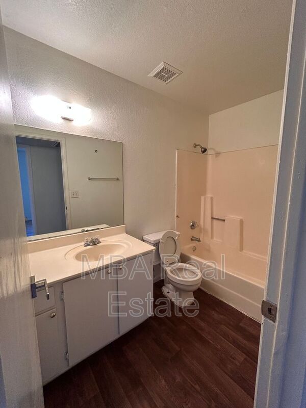 Building Photo - 3150 E Cicero St