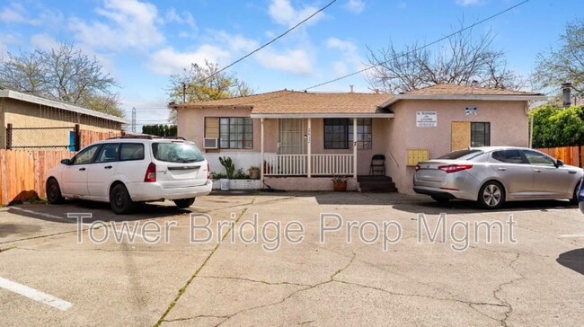 Building Photo - 2612 Connie Dr