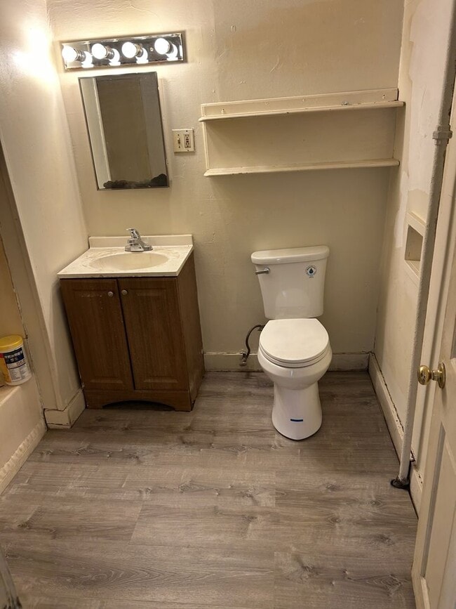 Building Photo - 73 Marlboro St