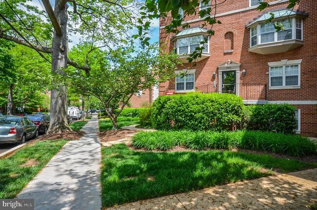 Building Photo - 3631 38th St NW