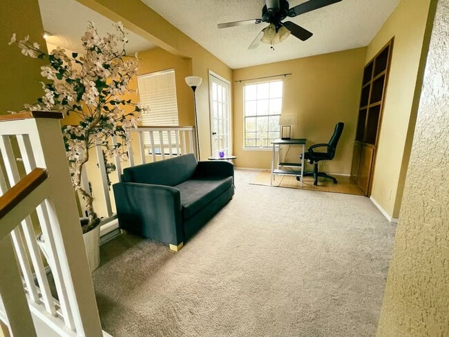 Building Photo - Beautifully Updated 3/2 — FULLY FURNISHED in North Austin