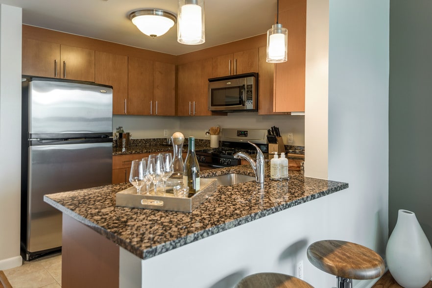 Concord Crystal City 2600 Crystal Dr Arlington VA 22202 Apartment