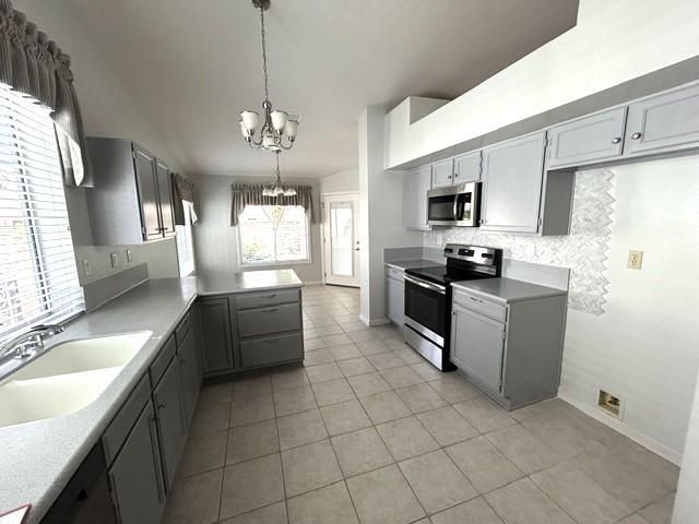 Building Photo - 2800 Banyan Tree Ln