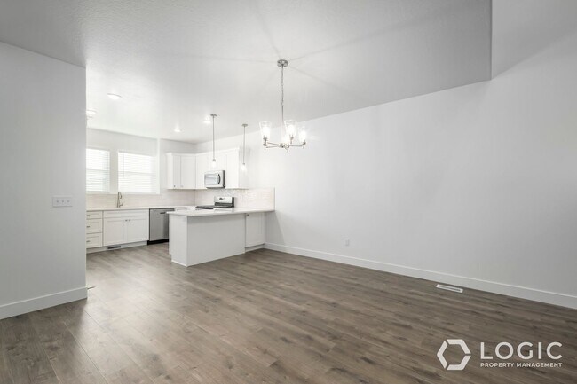 Building Photo - Brand New Townhome in Lehi Utah!