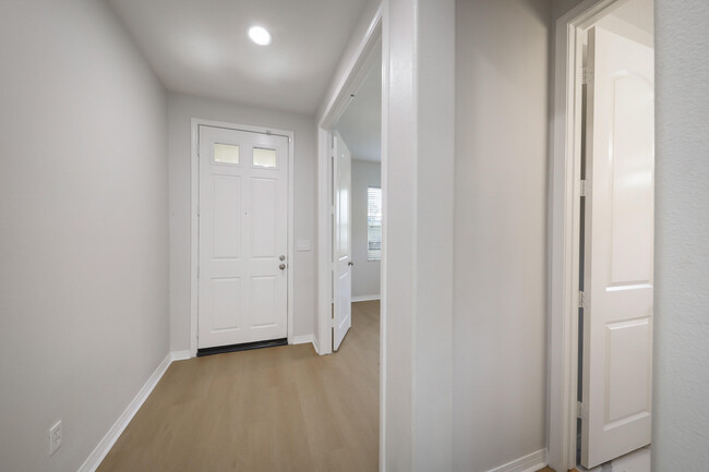 Building Photo - 5702 Segovia Way