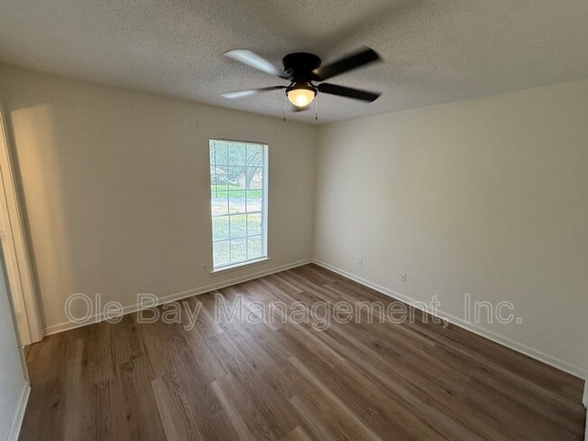 Building Photo - 1704 Andover Blvd