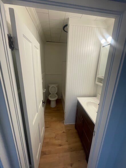 Building Photo - 1608 Marion Ave