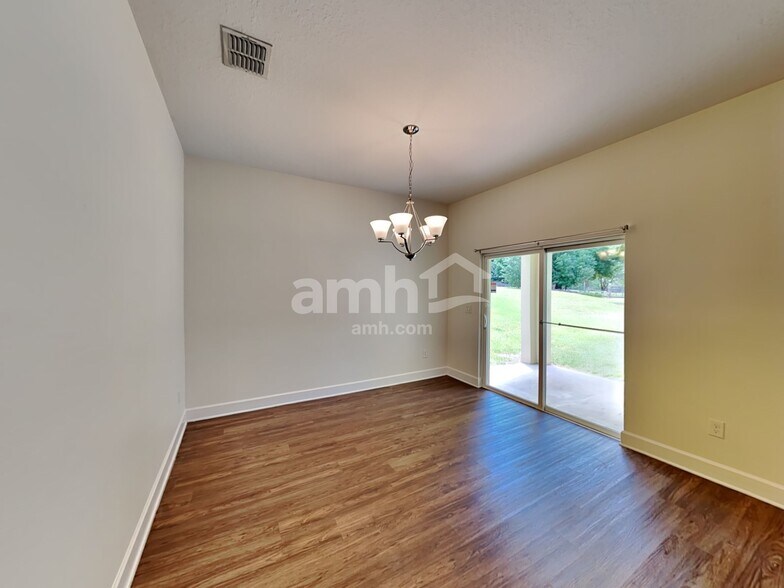 Building Photo - 233 Crestrun Loop