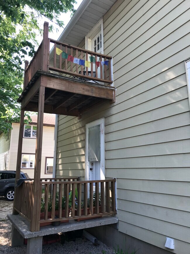 Rear Deck - 1105 Emerald St