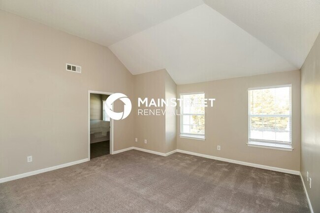 Building Photo - 4 Bedroom Pet-Friendly Home in Atlanta, GA with Main Street Renewal