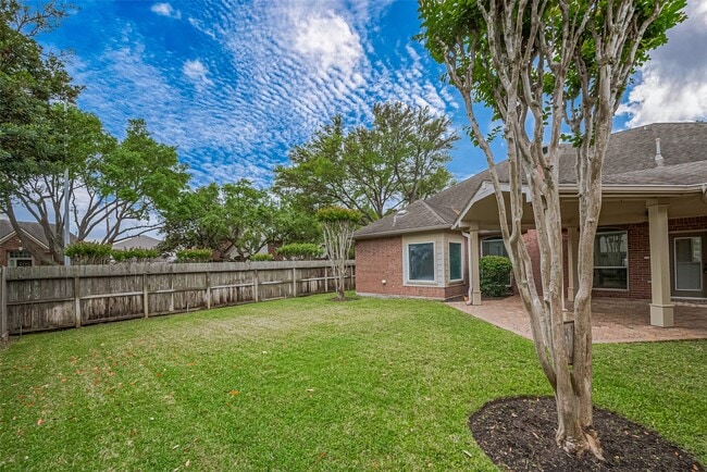 Building Photo - 223 Owens Park Dr