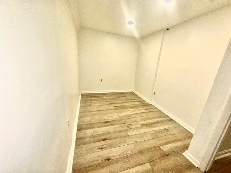 Bonus room - 2009 Flagler Pl NW