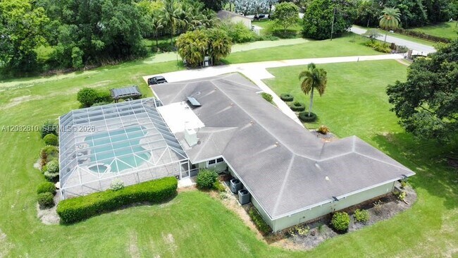 Building Photo - 17501 SW 54th St