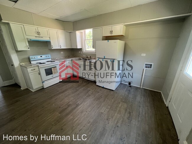 Building Photo - 4 br, 2 bath House - 616 Covert Avenue