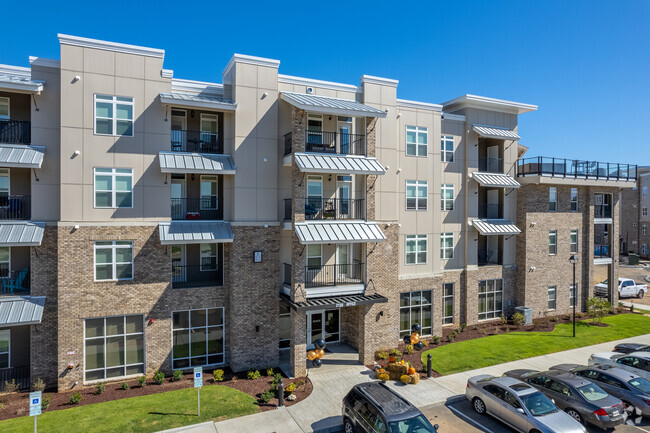 Building Photo - The Lofts at Gateway