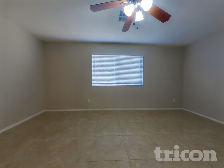 Building Photo - 10571 W Crimson Ln