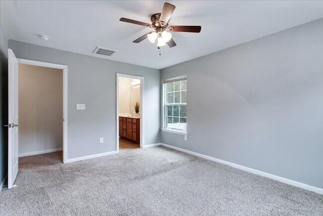 Building Photo - 118 Emma Rose Ct
