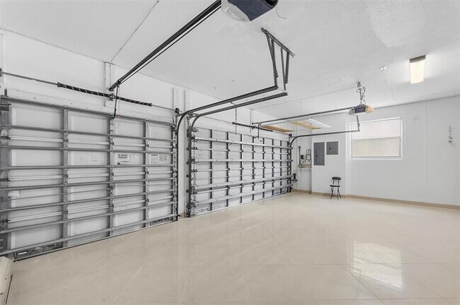 Building Photo - 13702 NW 10th Ct