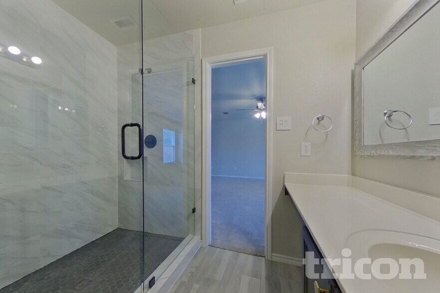 Building Photo - 12632 Shady Cedar Dr