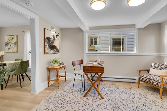 Building Photo - 2Bd/1Ba Seattle House