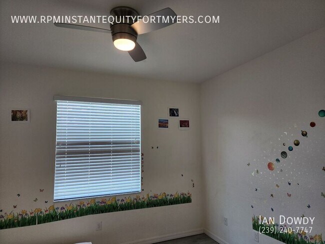 Building Photo - 15575 Pascolo Ln