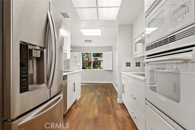 Building Photo - 651 Avenida Sevilla