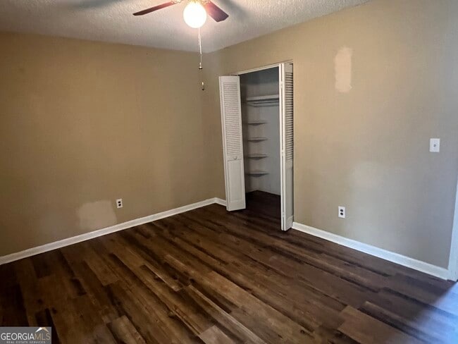 Building Photo - 106 Windtree Ln