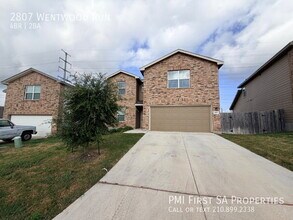 Building Photo - 2807 Wentwood Run