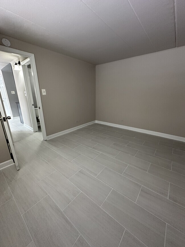 Building Photo - 3820 25th Ave