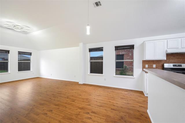 Building Photo - 1001 Campbell Dr