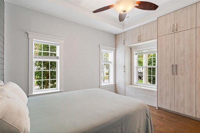 Building Photo - 5362 Chatas Ln