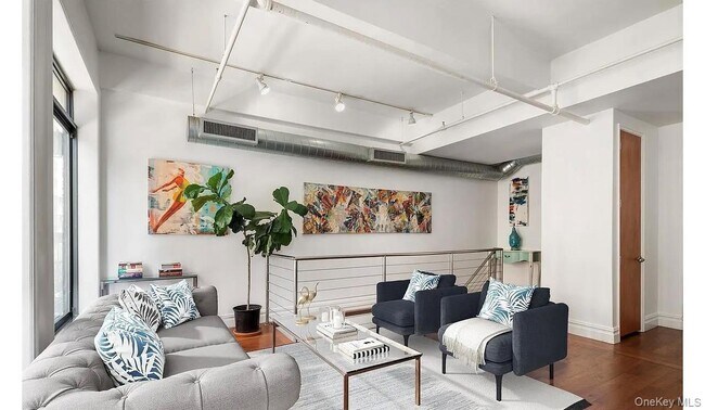 Building Photo - 45 E 30th St