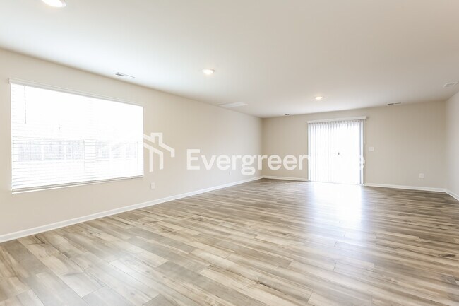 Building Photo - ready now