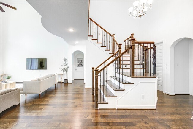Building Photo - 4055 Woodland Meadow Dr