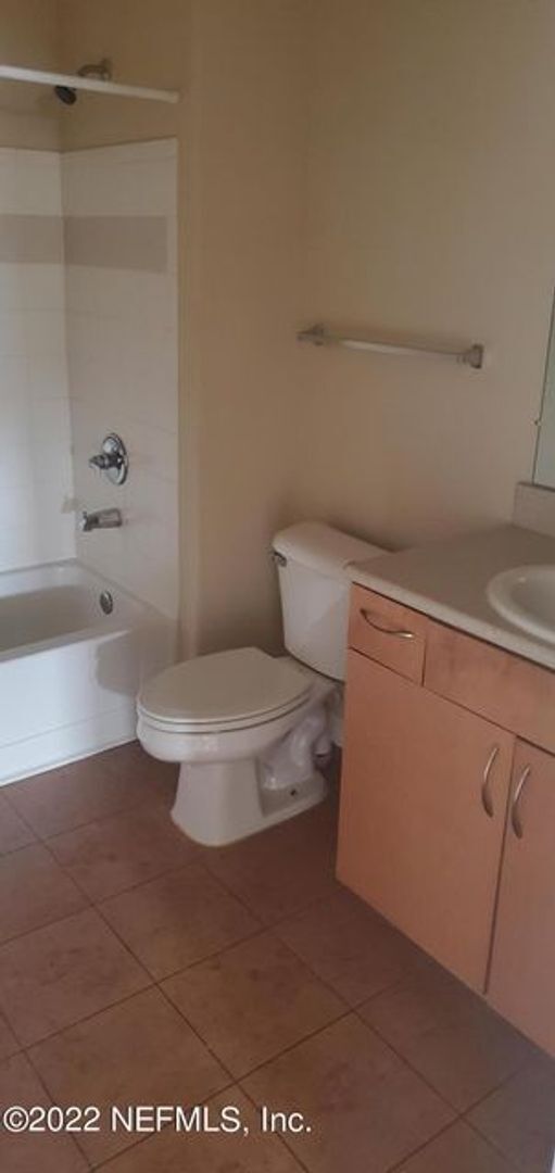 Building Photo - 2 bedroom 2 bathroom condo for rent