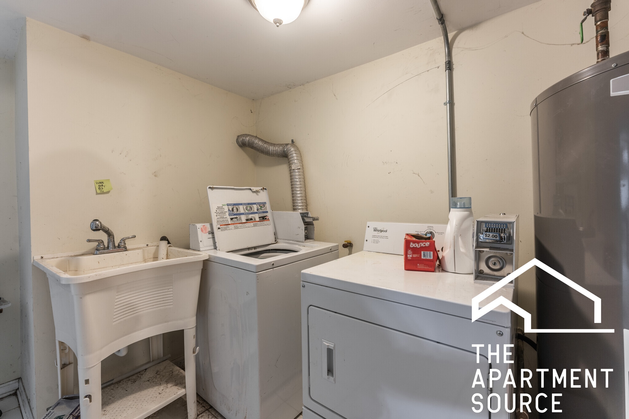 Building Photo - 1317 W Foster Ave