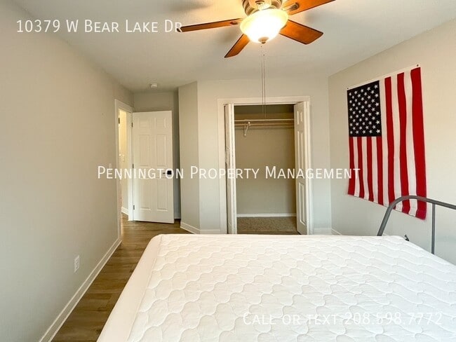 Building Photo - 10379 W Bear Lake Dr