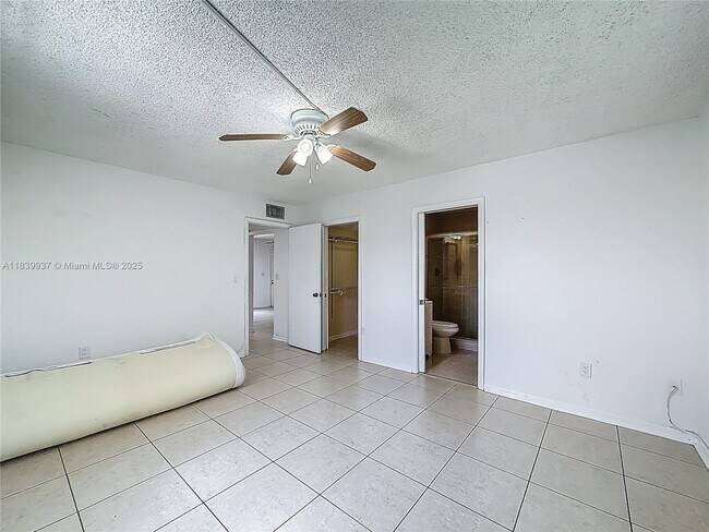 Building Photo - 8420 SW 133rd Avenue Rd